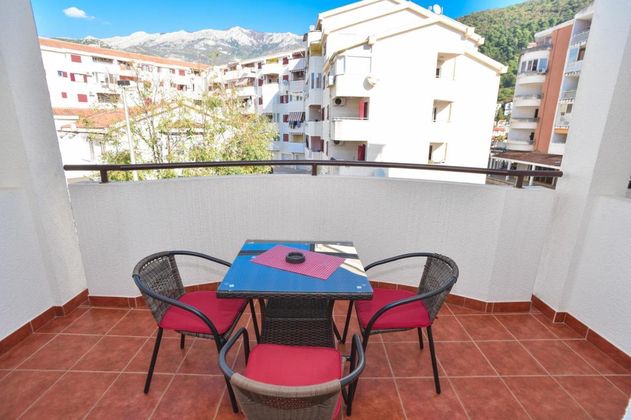 Vila Idila Budva Buitenkant foto