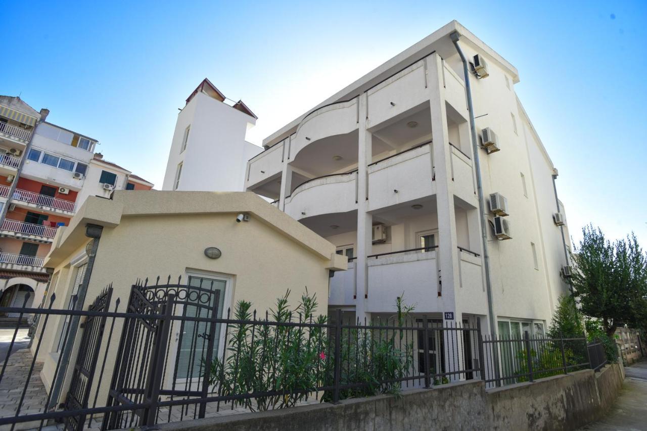 Vila Idila Budva Buitenkant foto